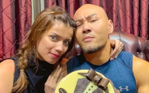 Lulus S2, Sabrina Chairunnisa Minta Deddy Corbuzier Terus Menemaninya Hingga Jadi Profesor