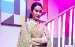 Tampil Terbuka Saat Kondangan Tuai Cibiran, Iis Dahlia Berhijab Dipuji Lebih Mempesona