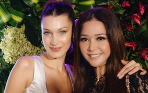 Pamer Foto Selfie Bareng Bella Hadid, Maia Estianty Dipuji Tak Kalah Cantik