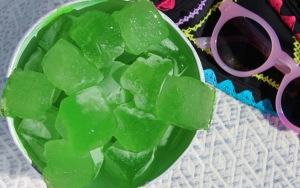 Es Batu dan Lidah Buaya untuk Mengatasi Kulit Terpapar Sinar Matahari