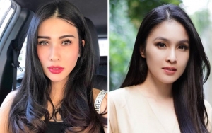 Tak Sengaja Bertemu di Pusat Perbelanjaan, Stevianne Agnecya dan Sandra Dewi Bak Anak Kembar