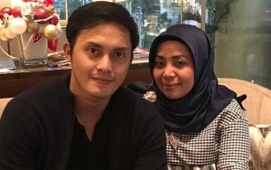 Muzdalifah Pepet Mesra Pacar Berondong, Begini Reaksi 'Sadis' Netter