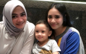 Harga Tas Bikin Netter Sesak Napas, Ibunda Nagita Slavina Disebut 'Gendong' Mobil