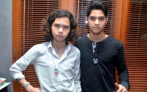 Al Ghazali Pajang Foto Mesra Bareng Kekasih, Netizen Ingatkan Dul Jaelani Soal Ini