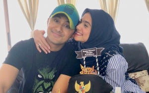 Suami Ganteng Jadi Wakil Bupati, Sonya Fatmala Mepet 'Lindungi' Hengky Kurniawan dari Ibu-Ibu