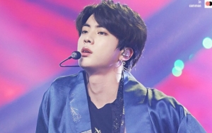 Pede Abis, Begini Reaksi Lucu Jin BTS Saat Dipuji Ganteng