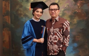 Pamer Anang Masih Pakai Sarung Ciumi Ashanty Berdaster, Pengasuh Arsy Dikecam Kurang Ajar