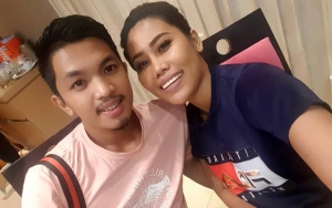 Evi Masamba Bahagia Umumkan Kehamilan Calon Anak Pertama, Akun Palsu Cantum Nama Suami Beredar