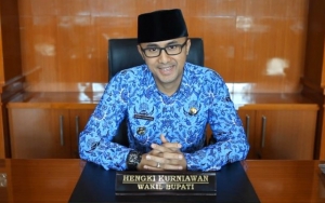 Totalitas Mengabdi, Hengky Kurniawan Bakal Keliling Menginap di Rumah Warga 