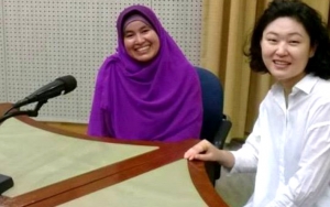 Maimon Herawati Pernah Berkuliah Di Luar Negeri dan Hadir di Acara KBS World Radio