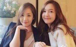 Pamer Kedekatan di Postingan Ini, Park Min Young dan Jessica Dibilang Bak Anak Kembar