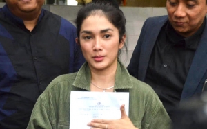 6 Potret Ussy Sulistiawaty Laporkan Haters ke Polisi, Bukti Nyata Kasih Sayang Seorang Ibu