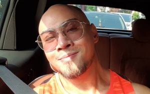 Bagikan Foto Bersama Penggemar, Deddy Corbuzier Ternyata Punya Kembaran?