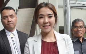 Gisel Tangisi Proses Cerai dengan Gading, Pengasuh Baru Gempi Beri 'Dukungan' Lewat Foto Spesial Ini