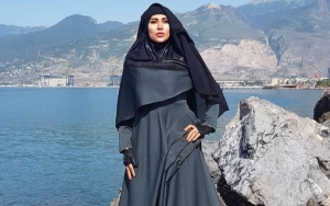 Cinta Penelope Hapus Foto Dipeluk Laki-Laki, Takut Ketahuan Menikah Lagi?