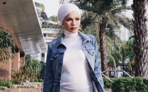 Nikita Mirzani Pamer Foto Tanpa Hijab, Netter Beri Reaksi Tak Terduga