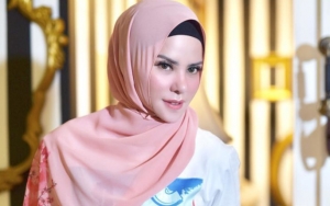 Terciduk Kenakan Daster dan Tak Pakai Hijab Saat Digerebek, Begini Penjelasan Angel Lelga