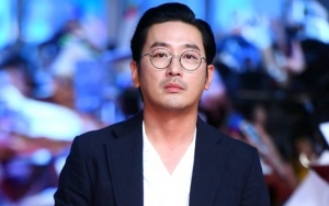 Tanggapi Rumor Minta Nomor Sunmi Lewat Joo Ji Hoon, Ha Jung Woo Malah Tuai Cibiran