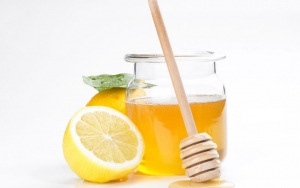 Konsumsi Madu dan Lemon untuk Membakar Lemak