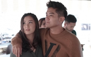 Boy William Unggah Foto Natal, Kostum Sinterklas Seksi Sang Pacar Bikin Salah Fokus