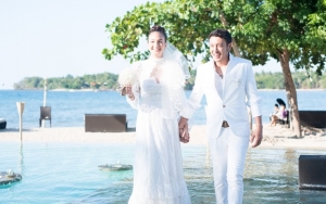 Dimas Anggara dan Nadine Chandrawinata
