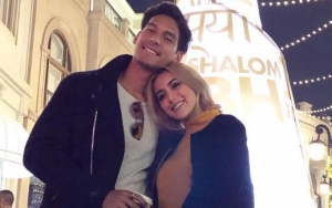 Berciuman Mesra di Depan Pohon Natal, Jessica Iskandar-Richard Kyle Lagi-Lagi 'Ditagih' Pernikahan
