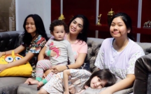 Unggah Foto Ini, Ussy Sulistiawaty 'Kode' Mau Tambah Anak?