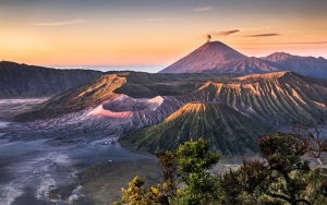 Melihat Matahari Pertama Tahun Baru di Gunung