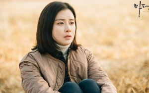 Soo Jin (Lee Bo Young) - 