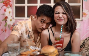 Tetap Setia Meski Terseret Prostitusi Online, Intip 8 Potret Cinta Vanessa Angel Bareng Kekasih