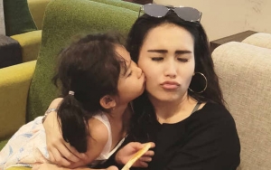 Mirip Banget Bilqis Khumairah Razak, Netter Takjub Lihat Foto Masa Kecil Ayu Ting Ting Ini