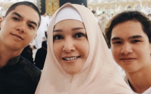 Maia Dibully Mirip Mayat dan 'Endorse' Baju Muslim Saat Umroh, Jawaban Bijak Ini Bikin Fans Kagum