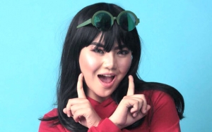 Meldi Keponakan Dewi Persik Pamer Pose Jelek Bareng Sang Kakak, Warganet Ramai Tanggapi Sinis