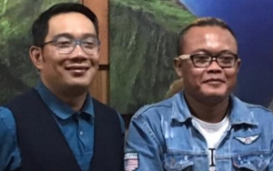 Sule 'Kabulkan' Permintaan Ridwan Kamil untuk Tukar Rambut, Begini Hasilnya