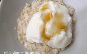 Buat Scrub dari Oatmeal dan Yogurt