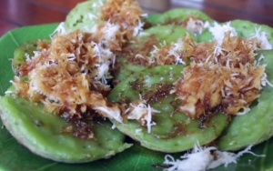 Laklak Bali yang Mirip Serabi