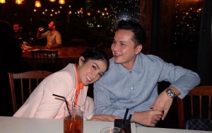 Gara-Gara Foto Ini, Ussy Sulistiawaty Bisa Jatuh Cinta dan Berumah Tangga Bersama Andhika Pratama