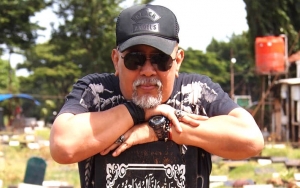  100 Hari Berlalu, Indro Warkop Masih Tidur Bareng Bantal Usang Kesayangan Mendiang Istri
