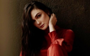 Luna Maya Tersipu Malu Lihat Foto Mesranya dan Ariel di '10 Years Challenge', Melaney Sindir Reino?