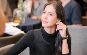 Tampil Pakai Kerudung Bareng Zaskia Sungkar dan Rachel Vennya, Paula Verhoeven Didoakan Berhijab