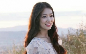 Park Shin Hye Bahas Perubahan Penampilan dan Fitur Wajah yang Tak Disukai