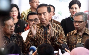 Tarik Ulur Pembebasan Abu Bakar Ba'asyir, Jokowi Sebut Tak Akan Tabrak Hukum 