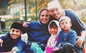 Bantah Pindah Agama, Intip 7 Potret Bahagia Soraya Haque dan Keluarga