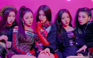 JYP Rilis Teaser Foto Grup, Kecantikan Member Itzy Kembali Bikin Terpukau