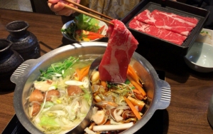 Sukiyaki, Kembaran Tapi Beda dengan Shabu-Shabu