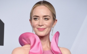 Tampil Cantik di SAG Awards 2019, Emily Blunt Ternyata Pakai Perhiasan Rancangan Desainer Indonesia