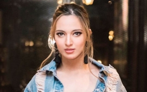 Cantik Natural Ala Barbie, Nia Ramadhani 'Sombong' Akui Tak Perlu Pakai Filter Foto