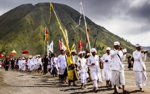 Upacara Kasada Bromo Atau Festival Suku Tengger