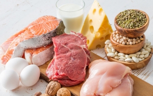 Tingkatkan Asupan Protein dan Lemak dalam Makanan