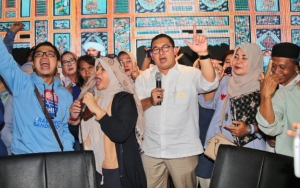 Libatkan Jan Ethes, Fadli Zon Minta Jokowi Tak Lakukan Eksploitasi Anak Saat Kampanye